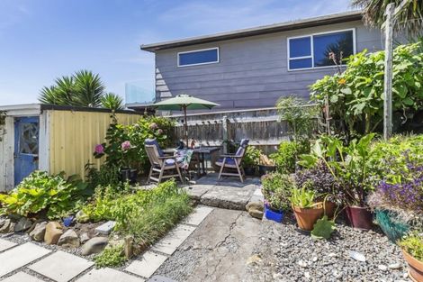 Photo of property in 8 Ocean Parade, Pukerua Bay, 5026