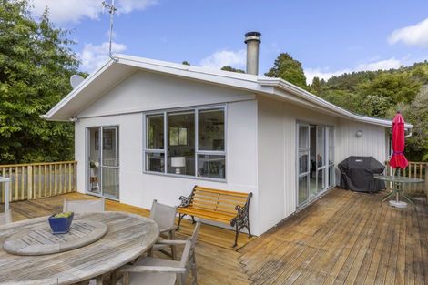 Photo of property in 64 Kaiuru Avenue, Pukawa Bay, Turangi, 3381