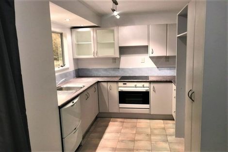 Photo of property in 3 Tacitus Place, Totara Vale, Auckland, 0629