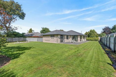 Photo of property in 5 Oakden Drive, Darfield, 7510