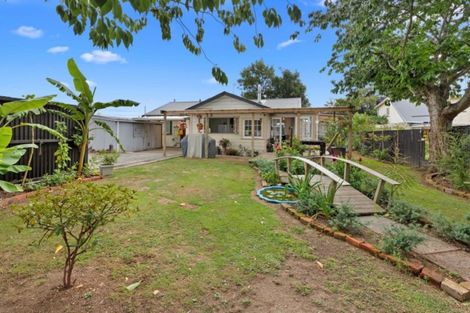 Photo of property in 42a Winchester Street, Levin, 5510