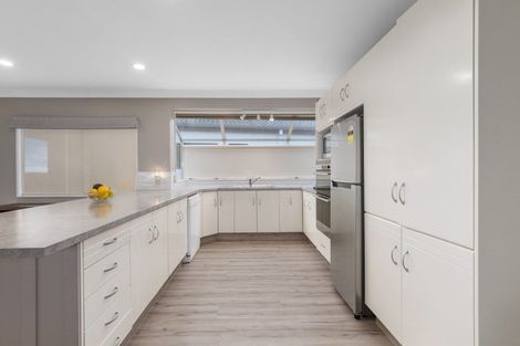 Photo of property in 6 Osprey Drive, Welcome Bay, Tauranga, 3112