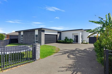 Photo of property in 48 Cupples Street, Papamoa Beach, Papamoa, 3118