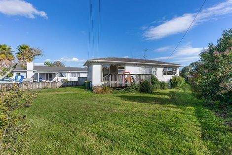 Photo of property in 76 Cargill Street, Papakura, 2110