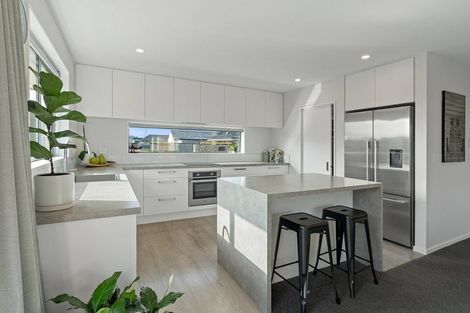 Photo of property in 76 Stationmasters Way, Prebbleton, 7604