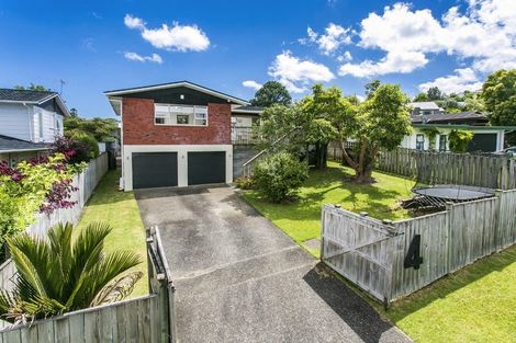 Photo of property in 4 King Richard Place, Browns Bay, Auckland, 0630