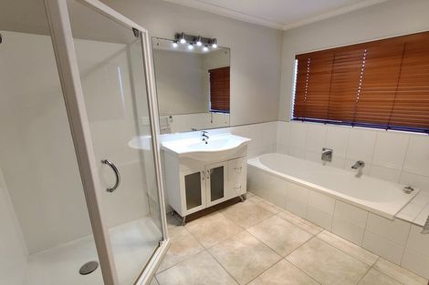 Photo of property in 55a Cambridge Terrace, Papatoetoe, Auckland, 2025