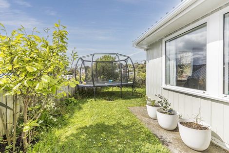 Photo of property in 81 Severn Street, Island Bay, Wellington, 6023