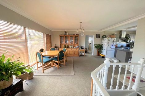 Photo of property in 18 Archmillen Avenue, Pakuranga Heights, Auckland, 2010