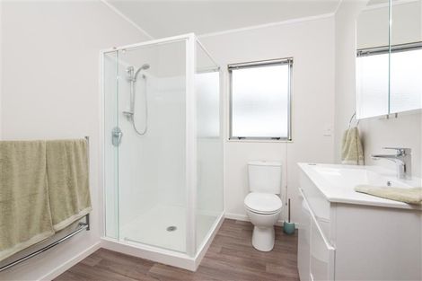 Photo of property in 15 Royal Road, Massey, Auckland, 0614