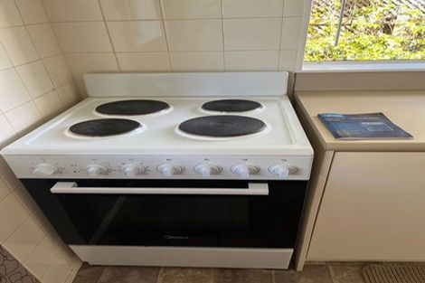 Photo of property in 3a Doment Crescent, Orewa, 0931