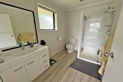 Photo of property in 17 Hewson Drive, Snells Beach, 0920