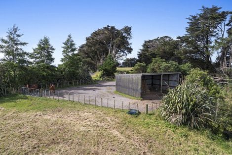 Photo of property in 525 Kaipikari Road, Urenui, 4375
