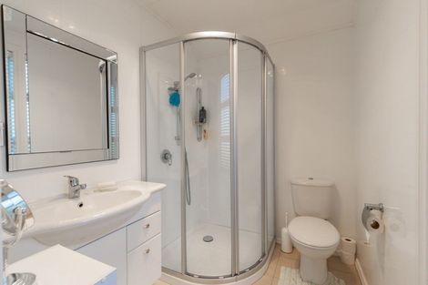 Photo of property in 11 Poplar Drive, Kelvin Heights, Queenstown, 9300