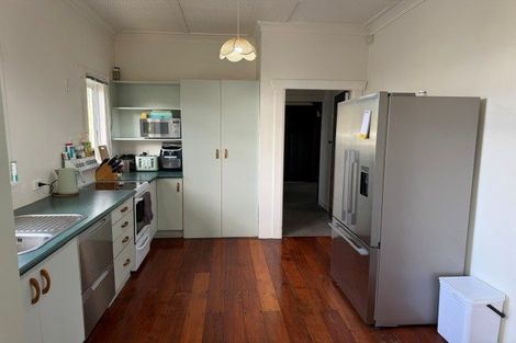 Photo of property in 27 Atiawa Street, Glen Avon, New Plymouth, 4312