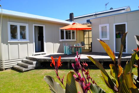 Photo of property in 12 Marine Avenue, Waihi Beach, 3611