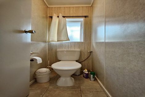 Photo of property in 1/12 Booker Place, Weymouth, Auckland, 2103