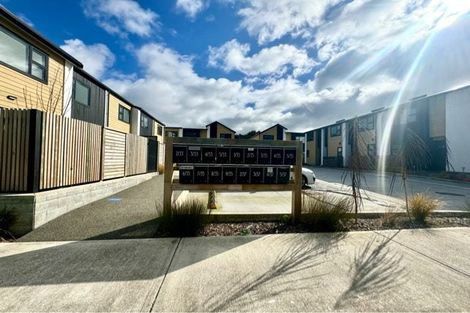 Photo of property in 2/37 Sladden Street, Naenae, Lower Hutt, 5011