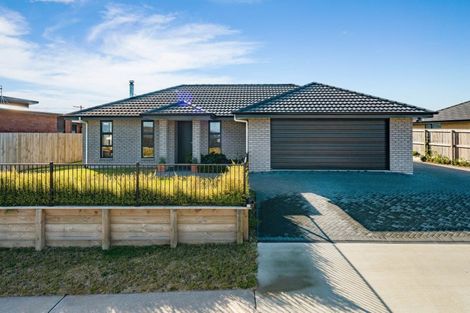 Photo of property in 13 Wai Terrace, Wharewaka, Taupo, 3330