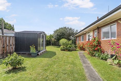 Photo of property in 7 Woodman Place, West Harbour, Auckland, 0618