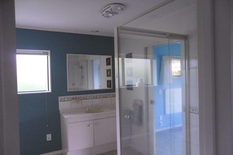 Photo of property in 143 Realm Drive, Paraparaumu, 5032