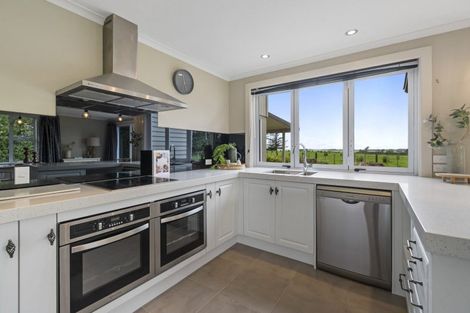 Photo of property in 3-5 Thompson Street, Shannon, 4821