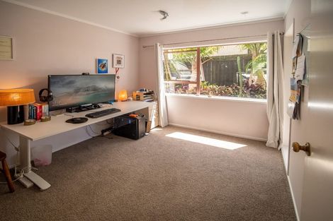 Photo of property in 1/47 Rawene Road, Birkenhead, Auckland, 0626