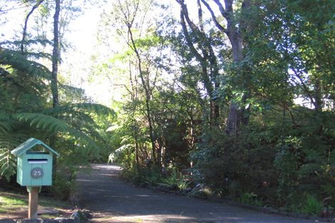 Photo of property in 25 Tawini Road, Titirangi, Auckland, 0604