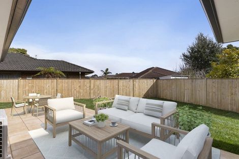 Photo of property in 12 Elwyn Close, Flat Bush, Auckland, 2016