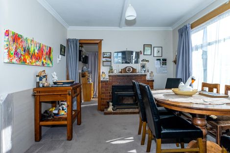 Photo of property in 56 Rhodes Street, Waimate, 7924