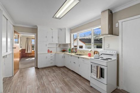 Photo of property in 20 Hannan Street, Levin, 5510