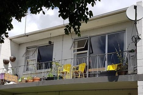 Photo of property in 7/45 Blockhouse Bay Road, Avondale, Auckland, 1026