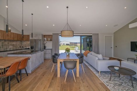 Photo of property in 19 Austin Drive, Whitianga, 3510