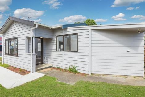 Photo of property in 18 Beihlers Road, Weymouth, Auckland, 2103