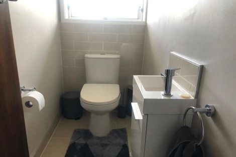 Photo of property in 8 Newcastle Road, Dinsdale, Hamilton, 3204