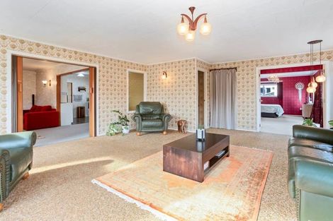 Photo of property in 2 Orsova Place, Lynfield, Auckland, 1042