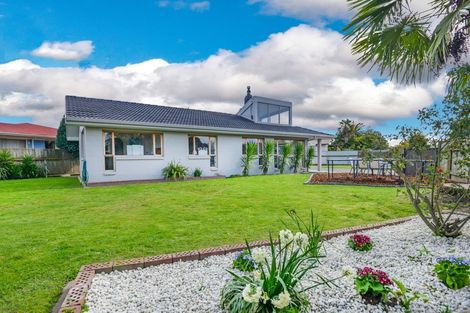 Photo of property in 1 Fleetwood Crescent, Flaxmere, Hastings, 4120