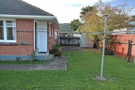 Photo of property in 4/64 Gibbons Street, Ebdentown, Upper Hutt, 5018