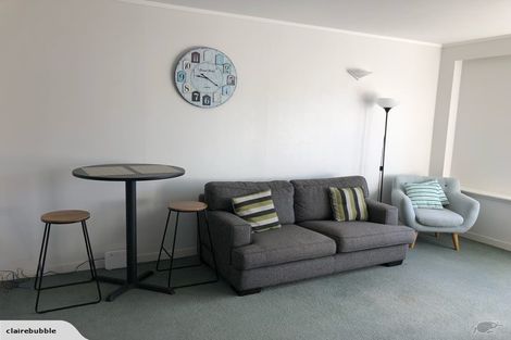 Photo of property in Hobson Court Flats, 64/70 Hobson Street, Thorndon, Wellington, 6011