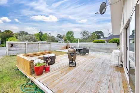 Photo of property in 22 Scarlock Avenue, Browns Bay, Auckland, 0630