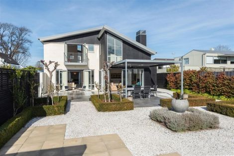 Photo of property in 28 Wairarapa Terrace, Merivale, Christchurch, 8014