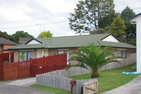 Photo of property in 19 Lanier Place, Glendene, Auckland, 0602