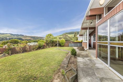 Photo of property in 11 Saint Edmund Crescent, Tawa, Wellington, 5028