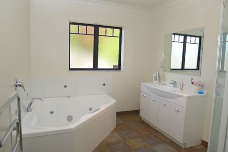 Photo of property in 36 Waerenga Road, Otaki, 5512