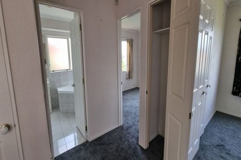 Photo of property in 192a Botany Road, Botany Downs, Auckland, 2010