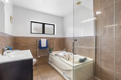 Photo of property in 105 Alec Craig Way, Gulf Harbour, Whangaparaoa, 0930