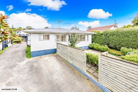 Photo of property in 1/47 Larne Avenue, Pakuranga Heights, Auckland, 2010