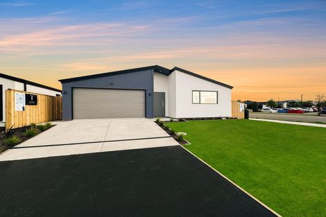 Photo of property in 2 Tarata Way, Lower Shotover, 9304