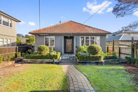 Photo of property in 1/37 Garreg Road, Fendalton, Christchurch, 8052