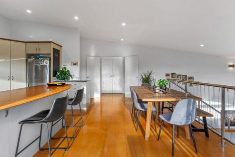 Photo of property in 20 Admirals Court Drive, Greenhithe, Auckland, 0632